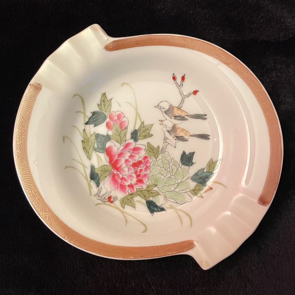 Vintage MCM Kutani Japan Porcelainware Ashtray with Wrens & Peonies